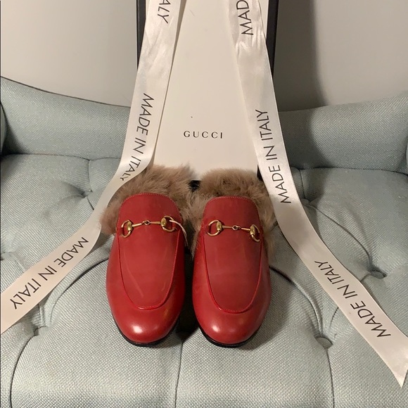 Gucci Shoes - 🔥 New Gucci Fur Princetown Mules 🔥